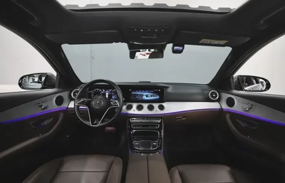 Mercedes-Benz E-Class E 200-14