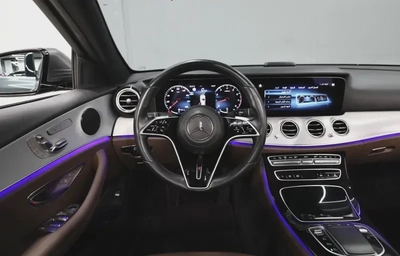 Mercedes-Benz E-Class E 200-16