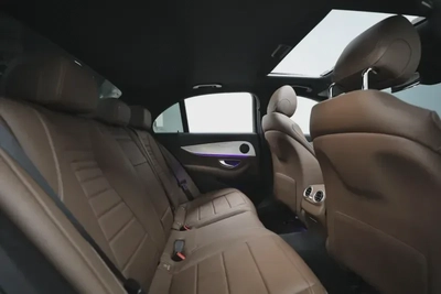 Mercedes-Benz E-Class E 200-4