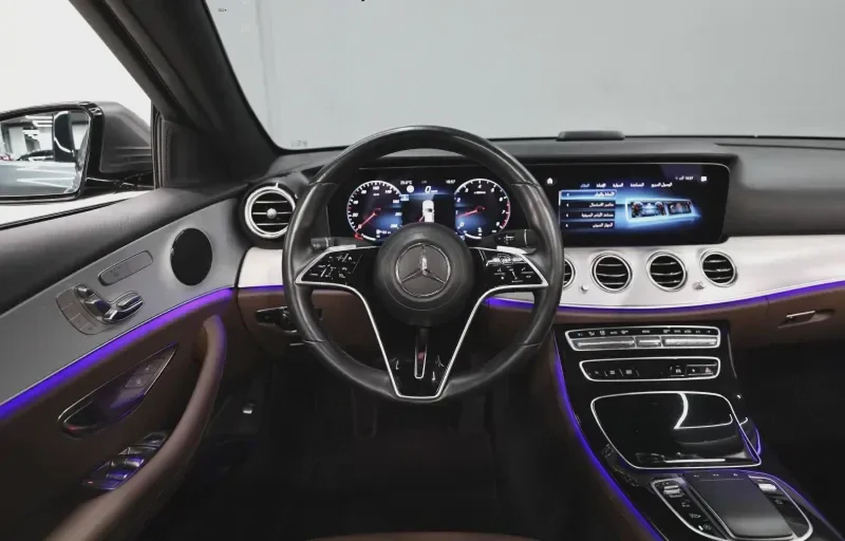 Mercedes-Benz E-Class E 200-16-16