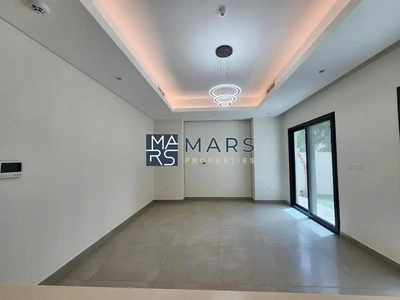 Distress Deal | Fully Corner Unit| Landscaped Garden-11