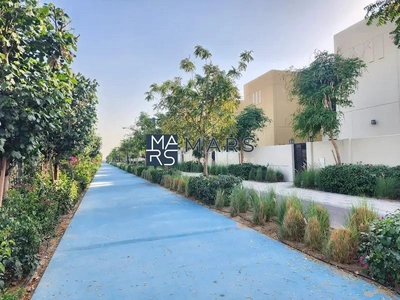 Distress Deal | Fully Corner Unit| Landscaped Garden-8