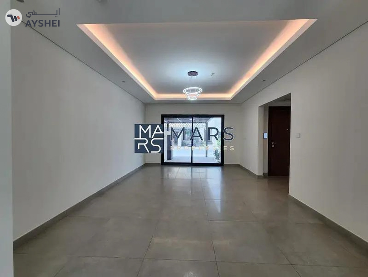 Distress Deal | Fully Corner Unit| Landscaped Garden-12-12
