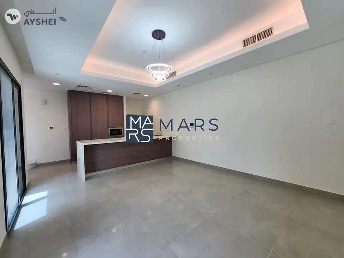 Distress Deal | Fully Corner Unit| Landscaped Garden-13-13