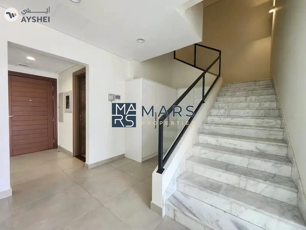 Distress Deal | Fully Corner Unit| Landscaped Garden