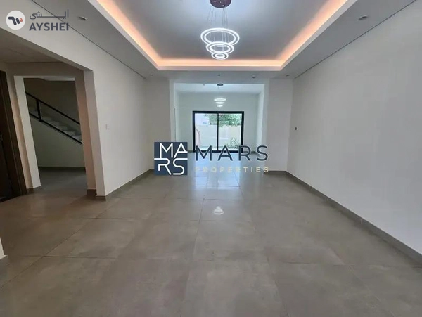 Distress Deal | Fully Corner Unit| Landscaped Garden
