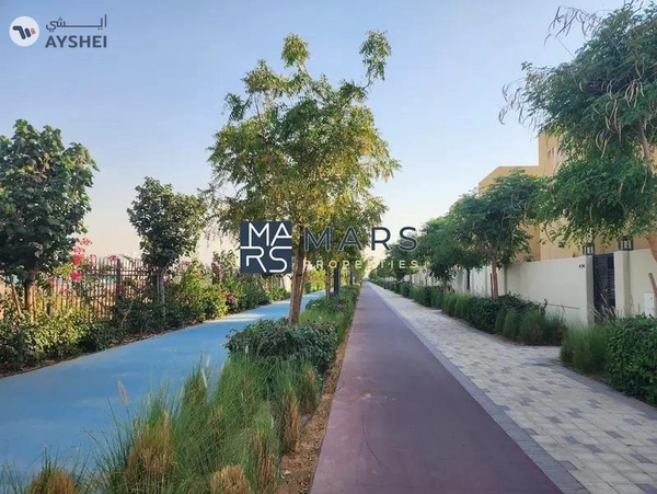 Distress Deal | Fully Corner Unit| Landscaped Garden