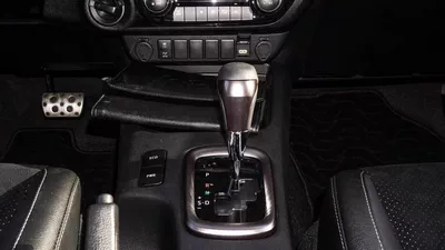 Toyota Hilux GR Sport 2.8L-8