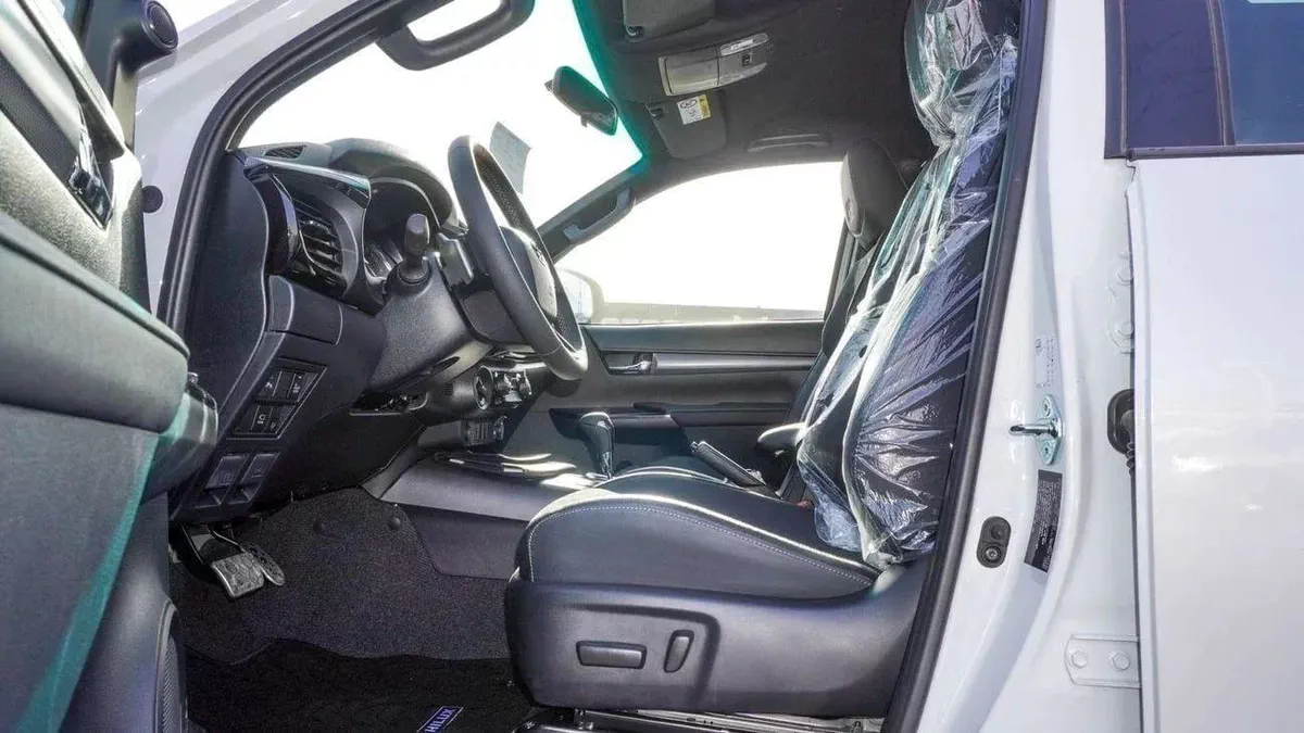 Toyota Hilux GR Sport 2.8L-13-0