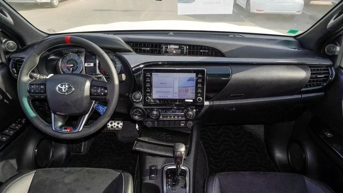 Toyota Hilux GR Sport 2.8L-6-0