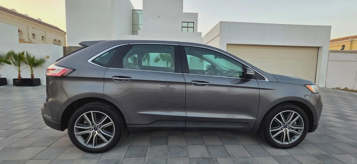 2022 Ford Edge Titanium -AWD-Excellent Condition-Under Warranty and Service Contract-2-2