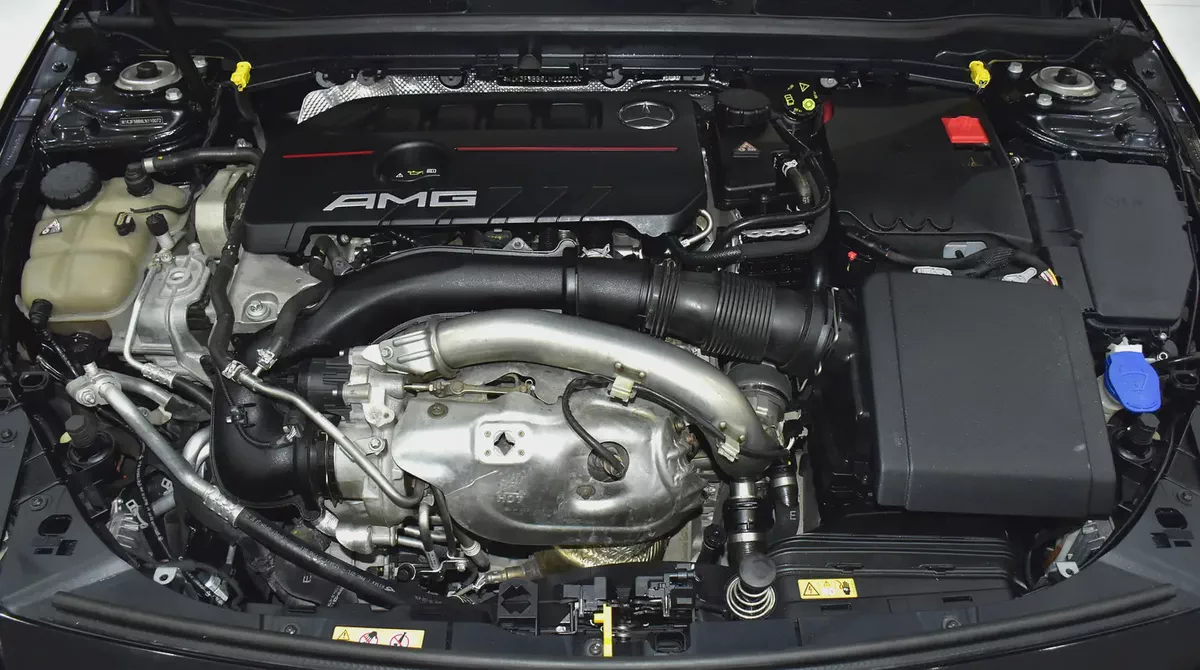 AED 1,301 EMi for 5Yrs | Mercedes Benz A35 AMG ( 2020 Model ) in Black Color Chinese Specs-17-17