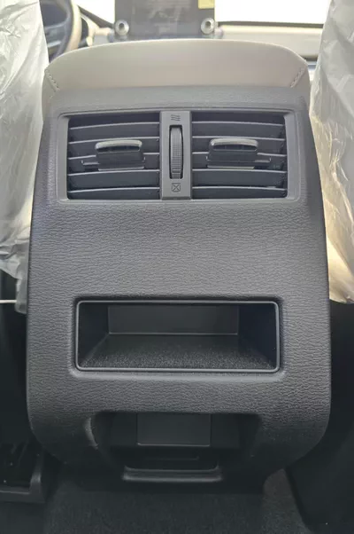 2026 Mitsubishi Outlander-12