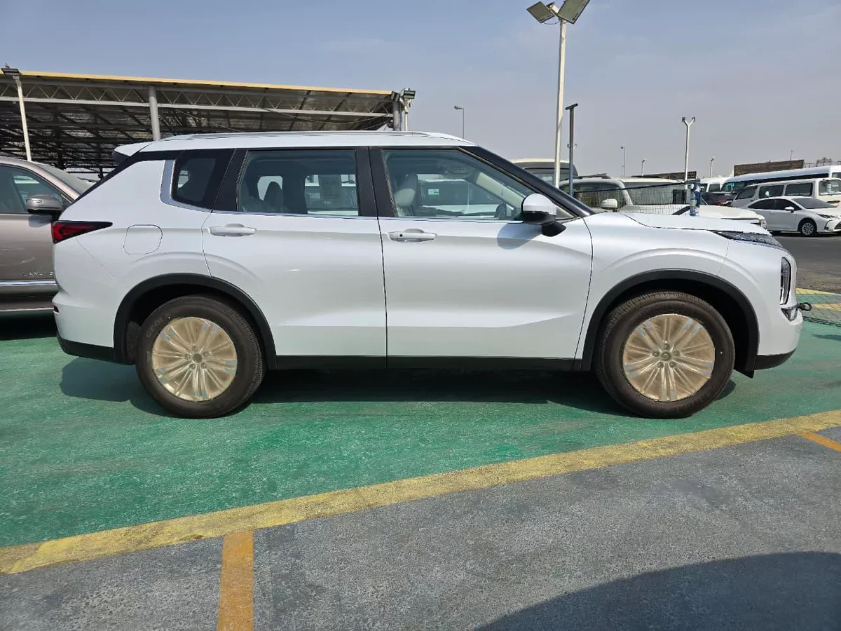 2026 Mitsubishi Outlander-11-11