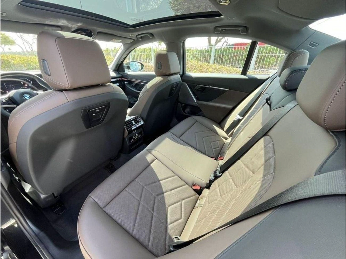 BMW 520i EXCELLENCE BMW 520I 0KM GCC 2024-16-0