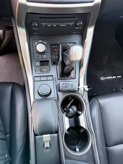 Lexus NX200t STANDARD-8