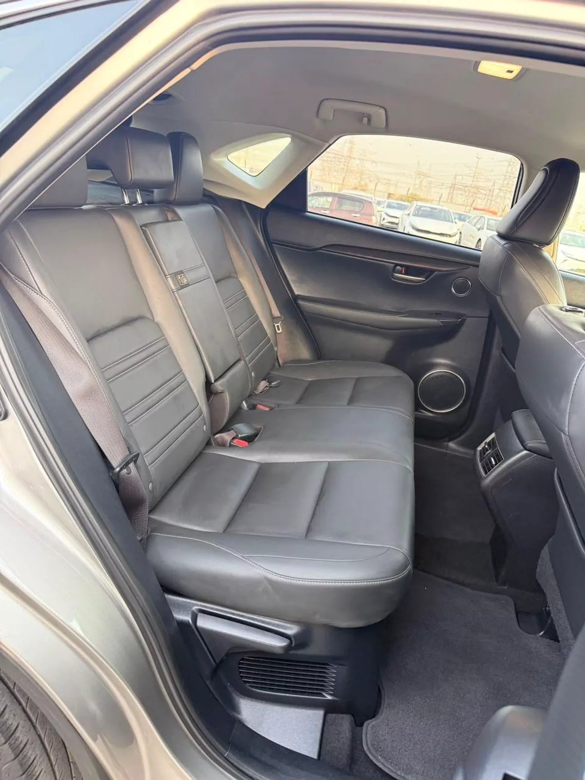 Lexus NX200t STANDARD-15-0