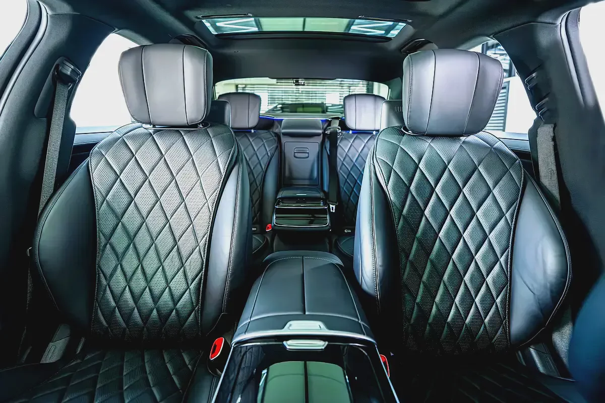 Mercedes Benz S500 L 4 Matic-Low Mileage-Full Options-Premium Metallic Exclusive Paint-19-19