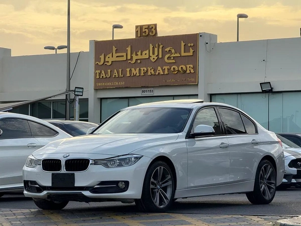 BMW 3-Series 320i 2017 - Canadian Specs - Excellent Condition
