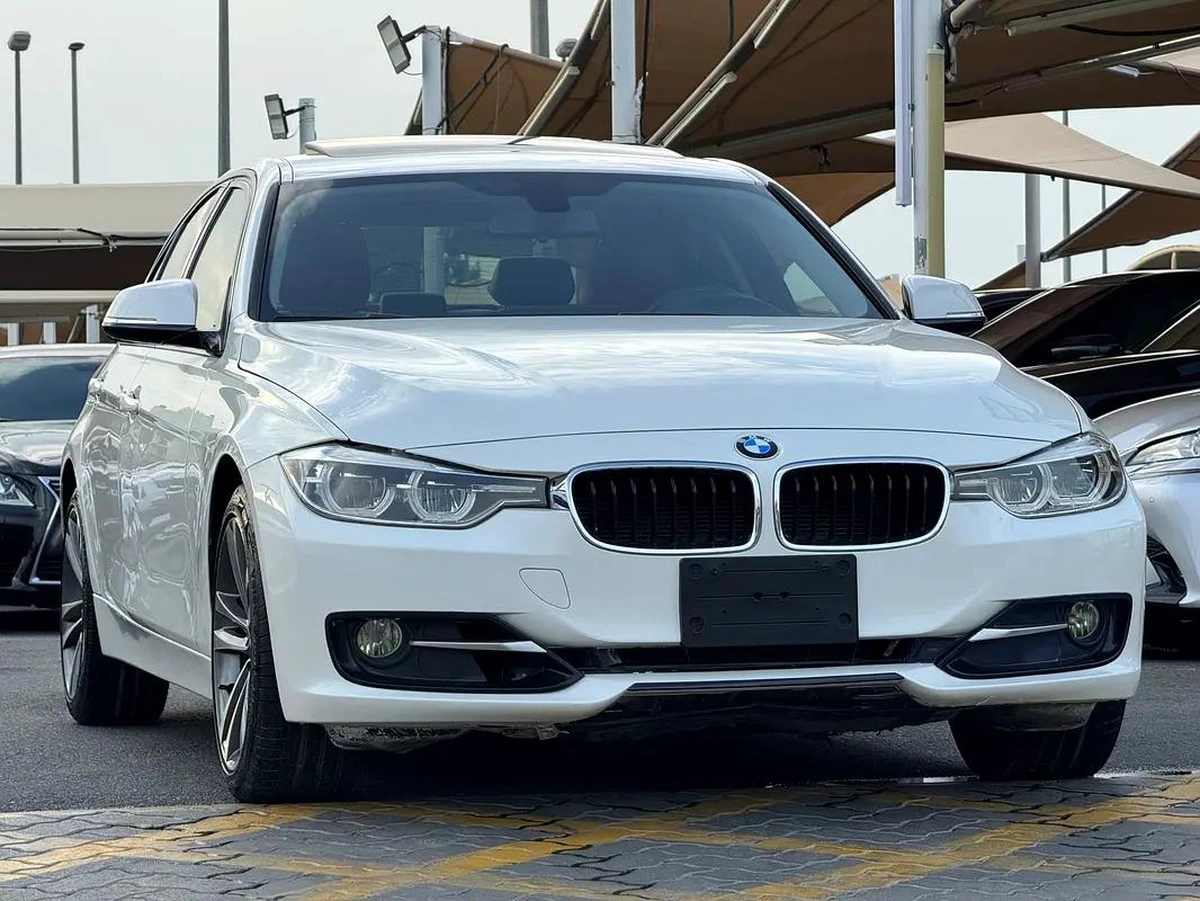 BMW 3-Series 320i 2017 - Canadian Specs - Excellent Condition-9-9