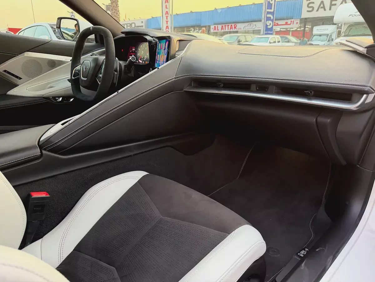 2021 Chevrolet Corvette Stingray 1LT | American Specs | Mid-Engine Performance-9-9