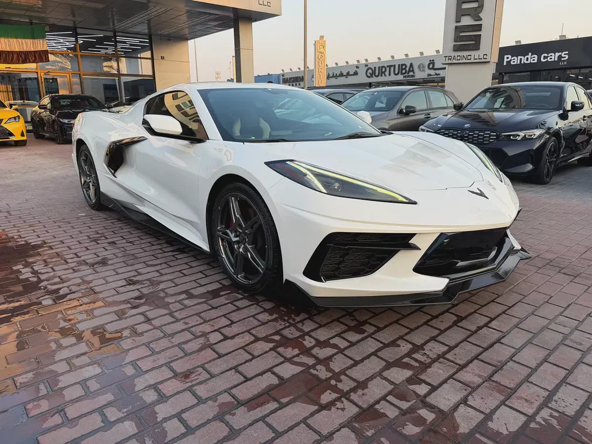 2021 Chevrolet Corvette Stingray 1LT | American Specs | Mid-Engine Performance-2-2