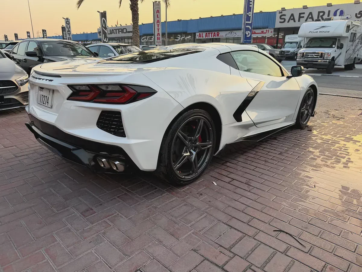 2021 Chevrolet Corvette Stingray 1LT | American Specs | Mid-Engine Performance-5-5