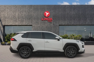 Toyota RAV4 2025-6