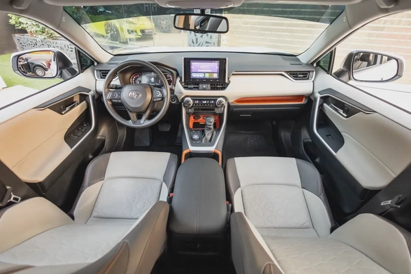 Toyota RAV4 2025