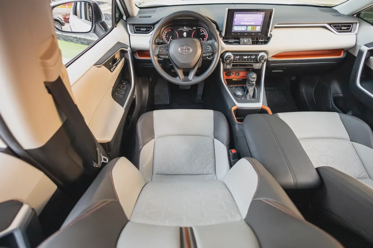 Toyota RAV4 2025-5-5