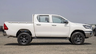 Toyota Hilux Toyota Hilux 2.7L petrol A/T MY24-10
