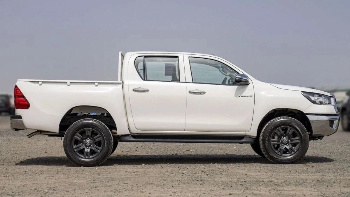 Toyota Hilux Toyota Hilux 2.7L petrol A/T MY24-10-10