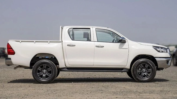 Toyota Hilux Toyota Hilux 2.7L petrol A/T MY24