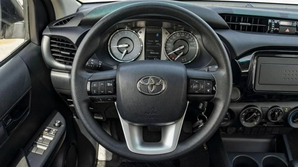 Toyota Hilux Toyota Hilux 2.7L petrol A/T MY24