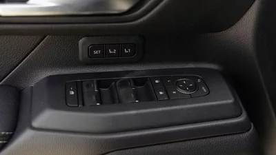 Toyota Prado GXR Toyota Prado Premium  2.8L Diesel MY2025-17