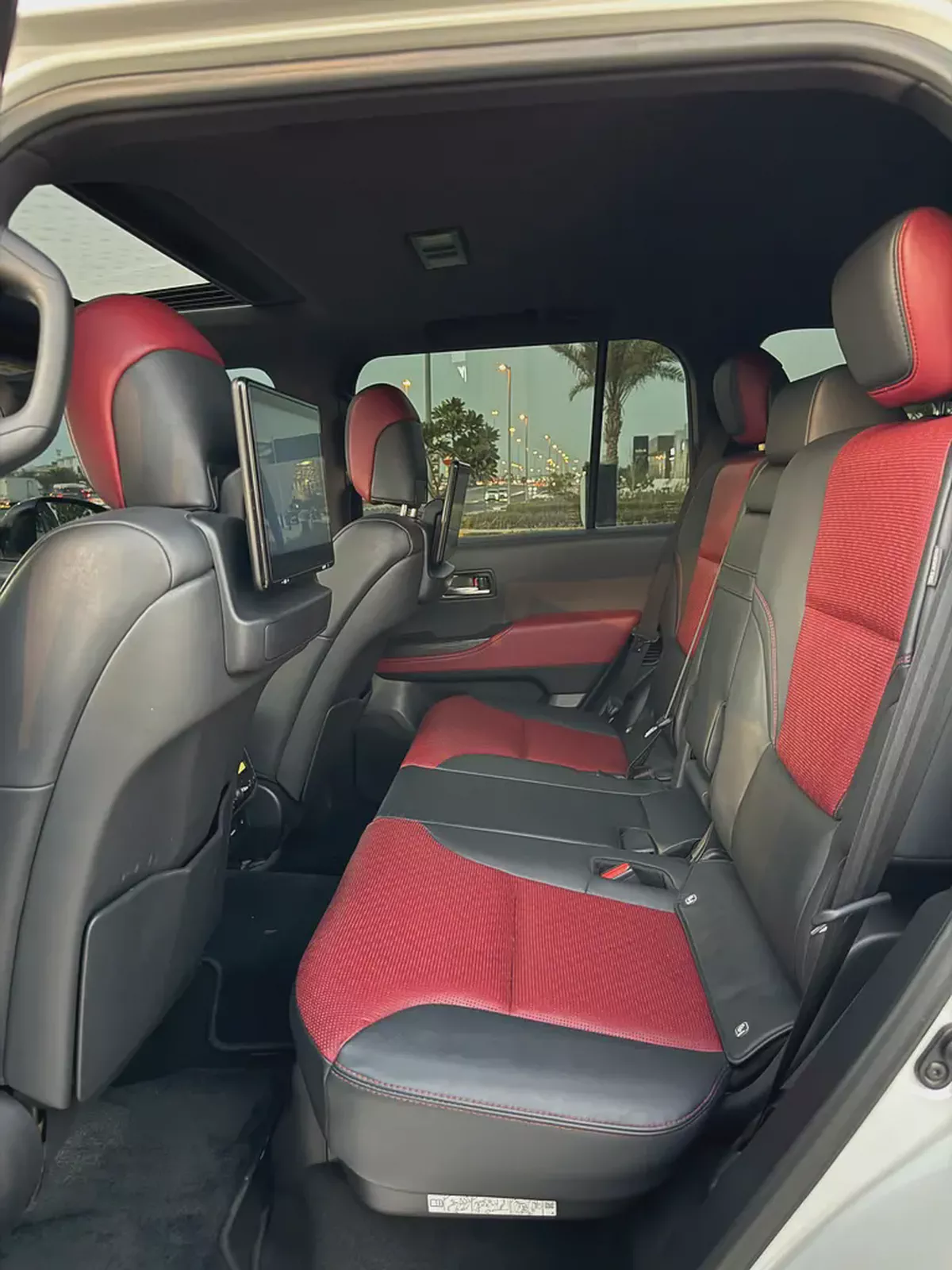 Toyota Land Cruiser GR Sport 2023 – GCC تويوتا لاند كروزر 2023 GR اسبورت صبغ الوكاله-5-5