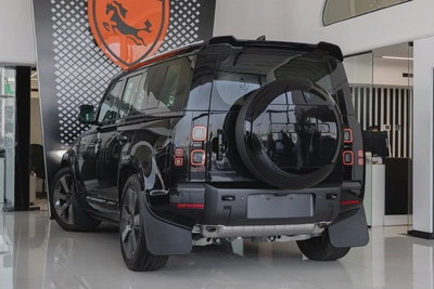 Land Rover Defender | 110 X-Dynamic HSE P400 | GCC Specs | 2026 (Export)-5
