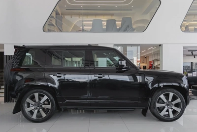 Land Rover Defender | 110 X-Dynamic HSE P400 | GCC Specs | 2026 (Export)-6