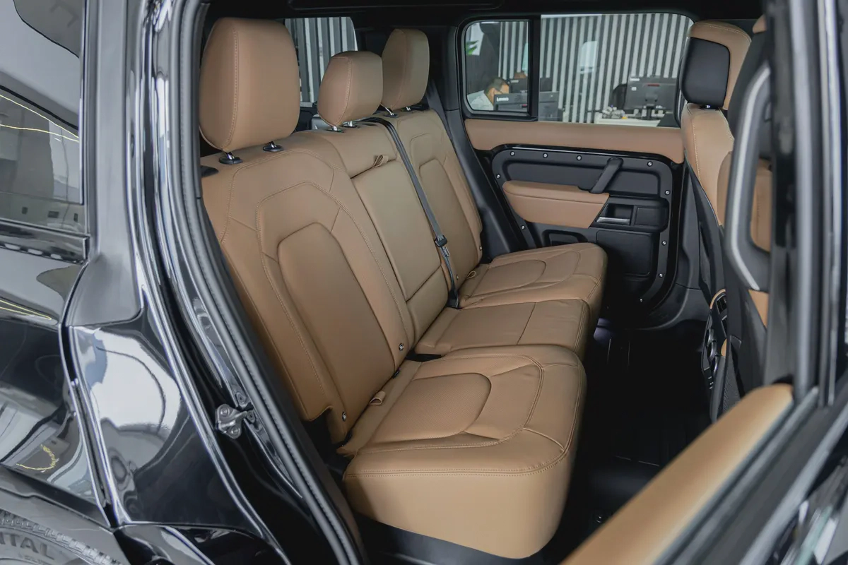 Land Rover Defender | 110 X-Dynamic HSE P400 | GCC Specs | 2026 (Export)-14-14