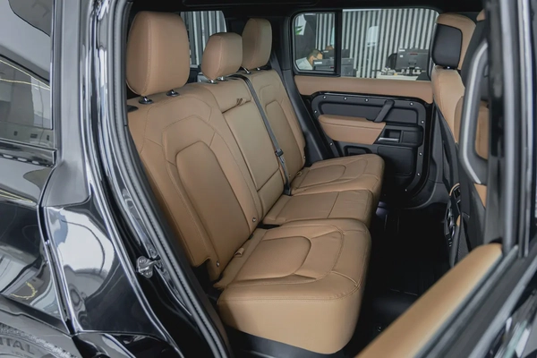Land Rover Defender | 110 X-Dynamic HSE P400 | GCC Specs | 2026 (Export)
