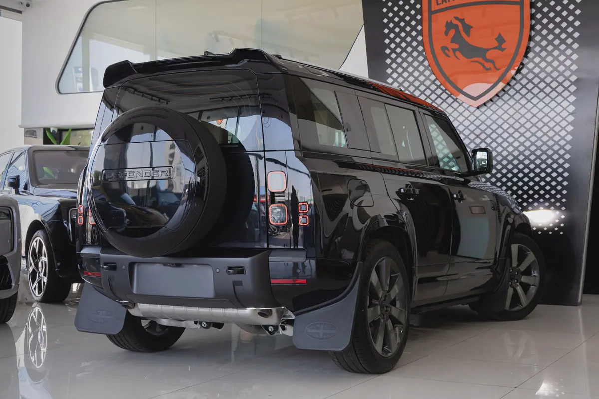 Land Rover Defender | 110 X-Dynamic HSE P400 | GCC Specs | 2026 (Export)-3-3