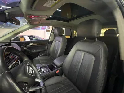 Audi Q5 45 TFSI American Specs - Low Mileage Luxury SUV-7