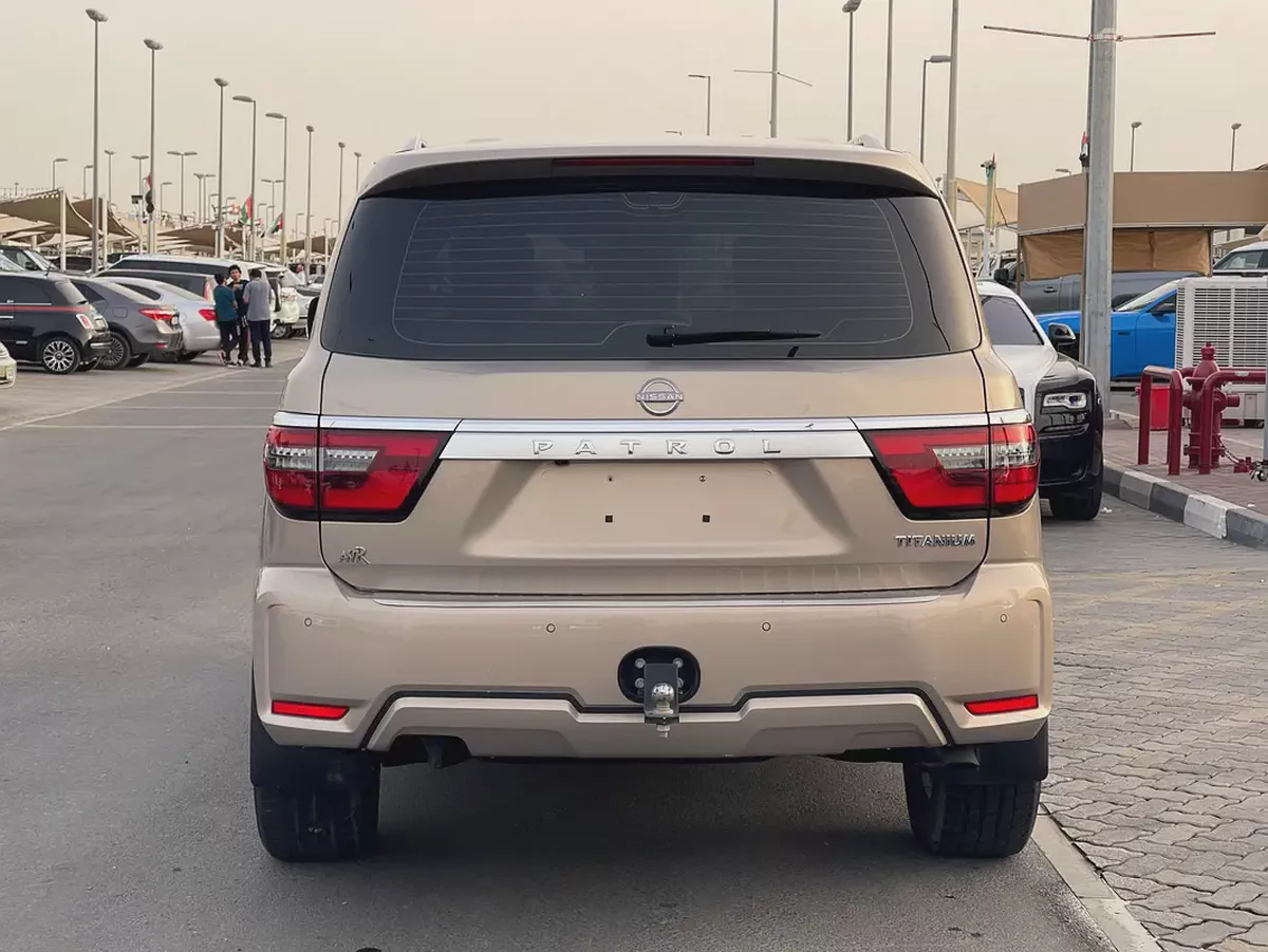نيسان بترول خليجي 2021 تيتانيوم صبغ وكاله Nissan Patrol LE Titanium 2021 | GCC Specs | Low Mileage-4-4