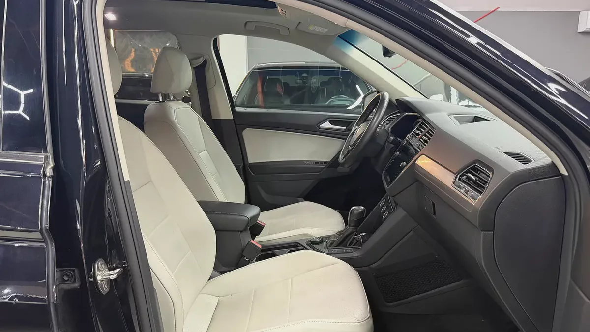 2021 Volkswagen Tiguan Elegance Premium With Warranty-9-9