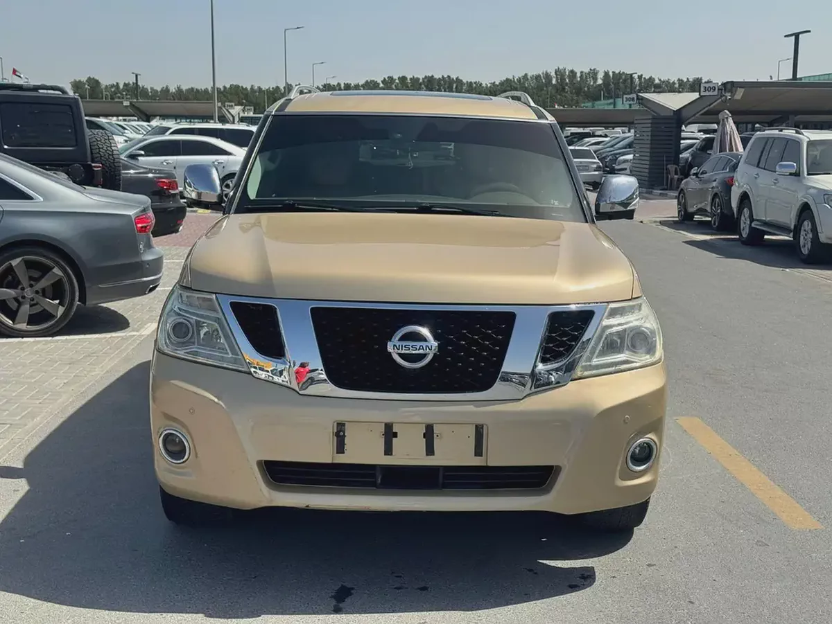 Nissan Patrol LE 2012 GCC Specs - Well Maintained