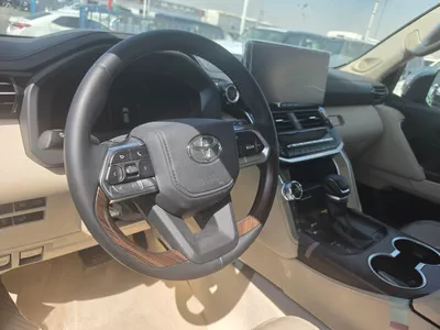 Toyota Land Cruiser LC300 VXR 4.0L 2026 | Grey Exterior-1