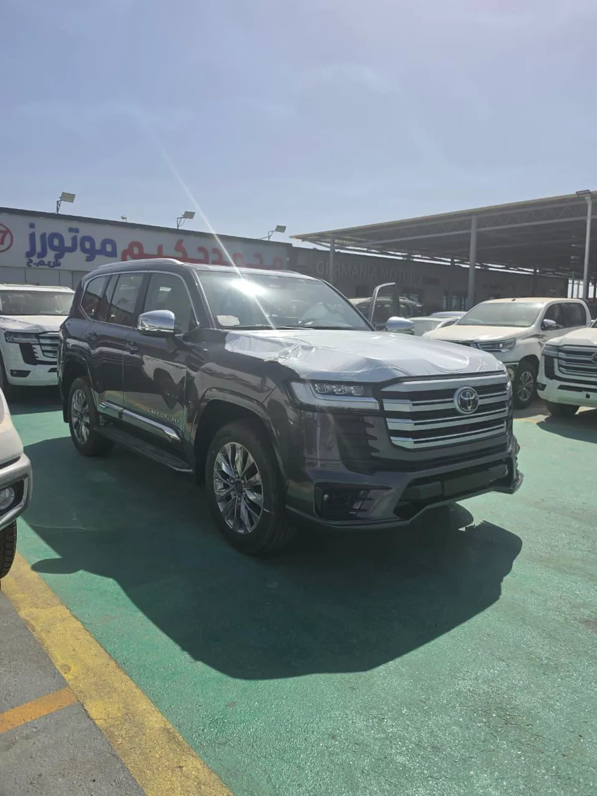 Toyota Land Cruiser LC300 VXR 4.0L 2026 | Grey Exterior-7-7