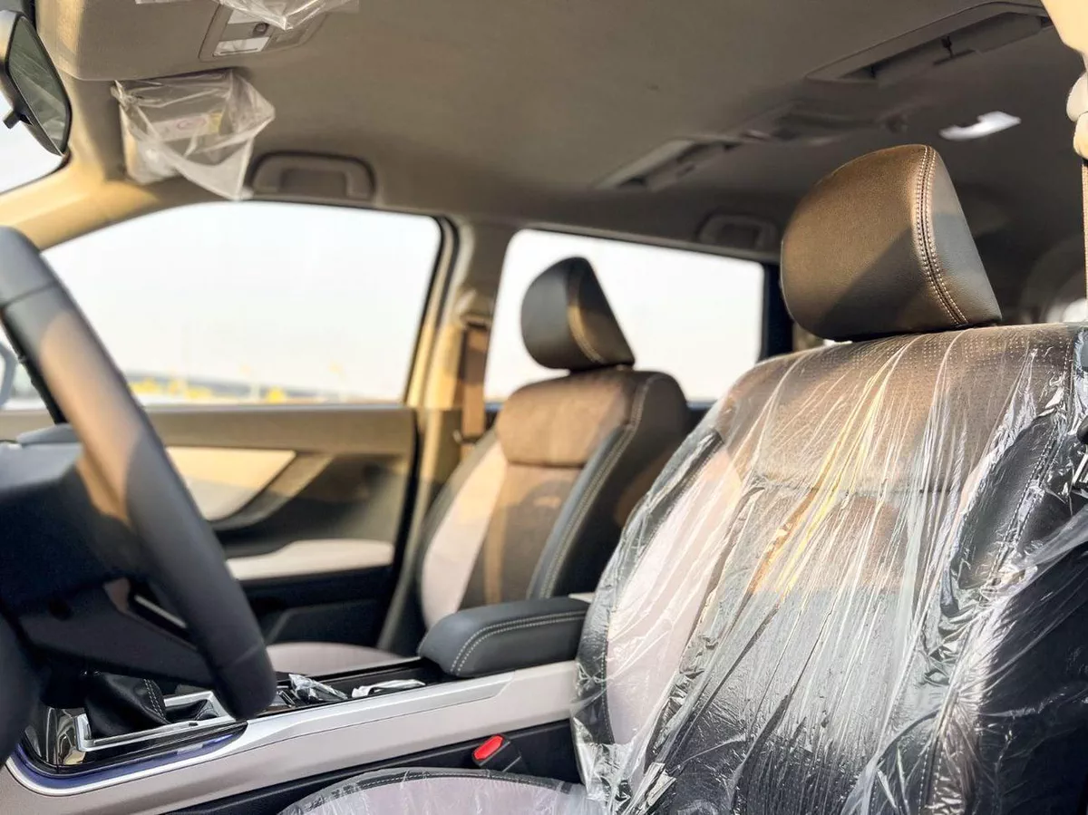 Toyota Veloz GX - EXPORT ONLY - Toyota Veloz G 1.5L-11-0