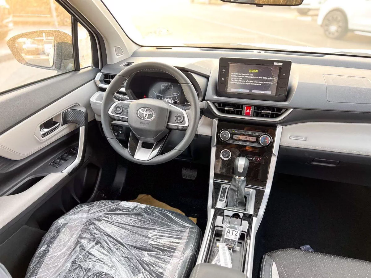 Toyota Veloz GX - EXPORT ONLY - Toyota Veloz G 1.5L-22-0
