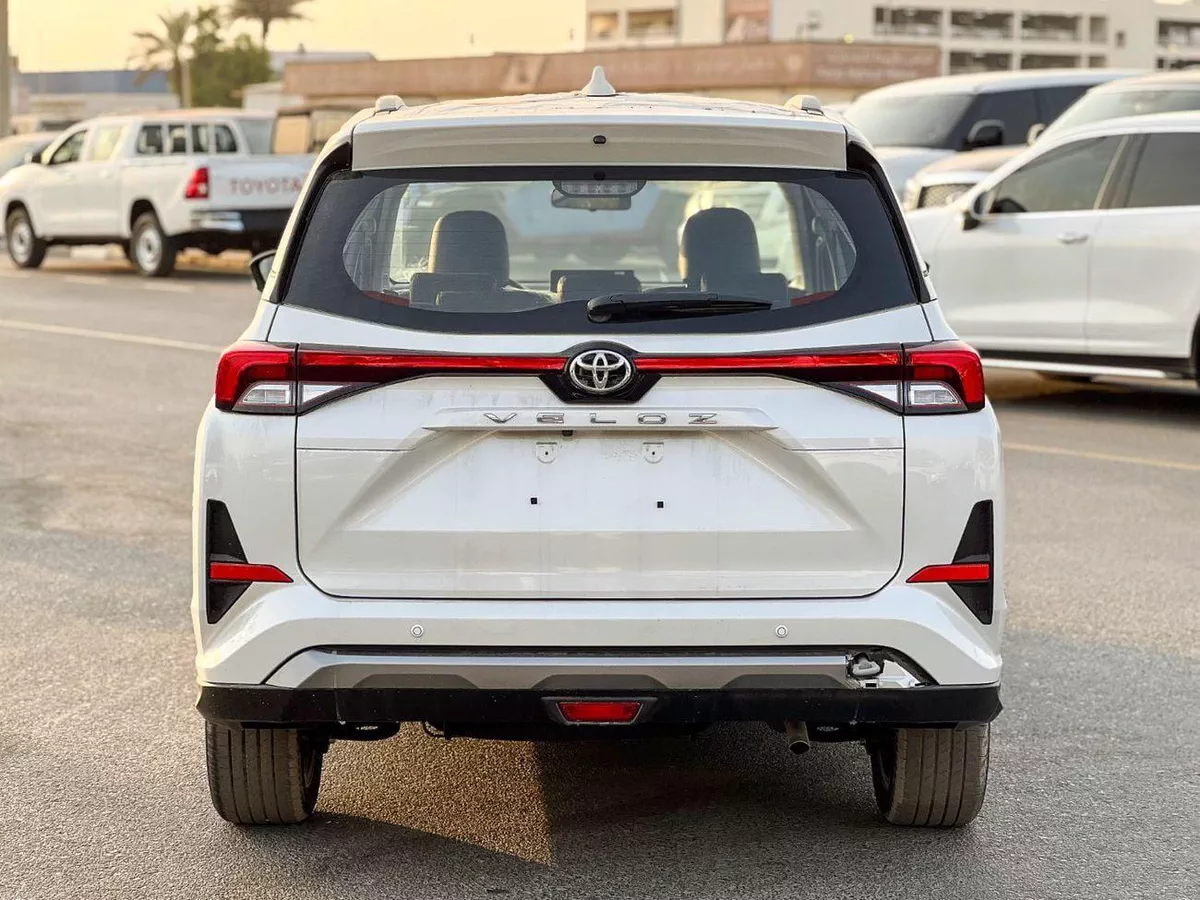 Toyota Veloz GX - EXPORT ONLY - Toyota Veloz G 1.5L-4-0